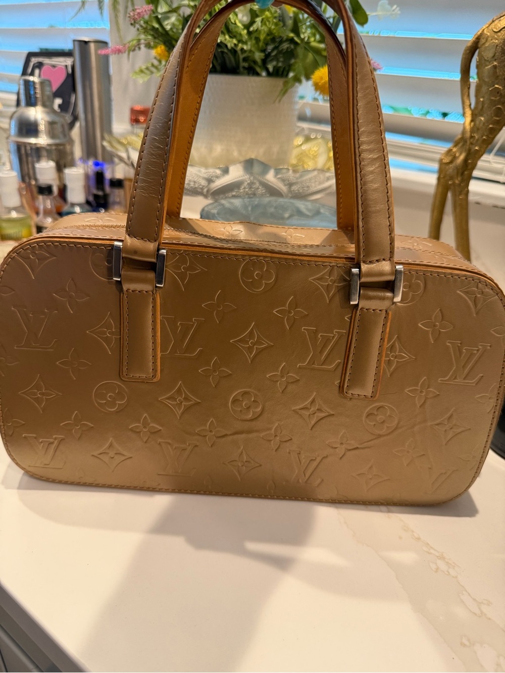 Authentic Louis Louis Vuitton Monogram Vernis Top-Handle Bag